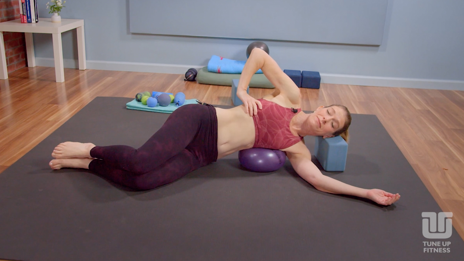Yoga Pose For A Rib That Keeps Popping Out Of Place – ISFBH